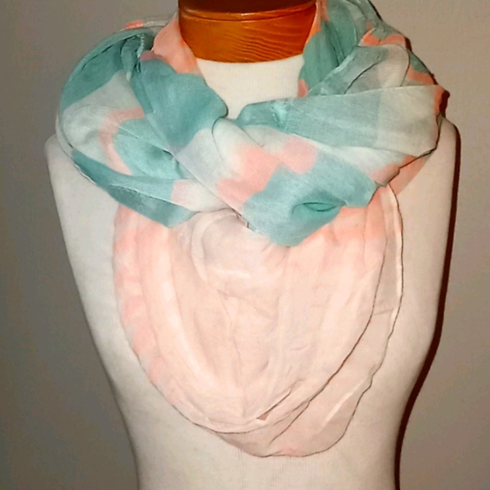 Infinity vibrant scarf
